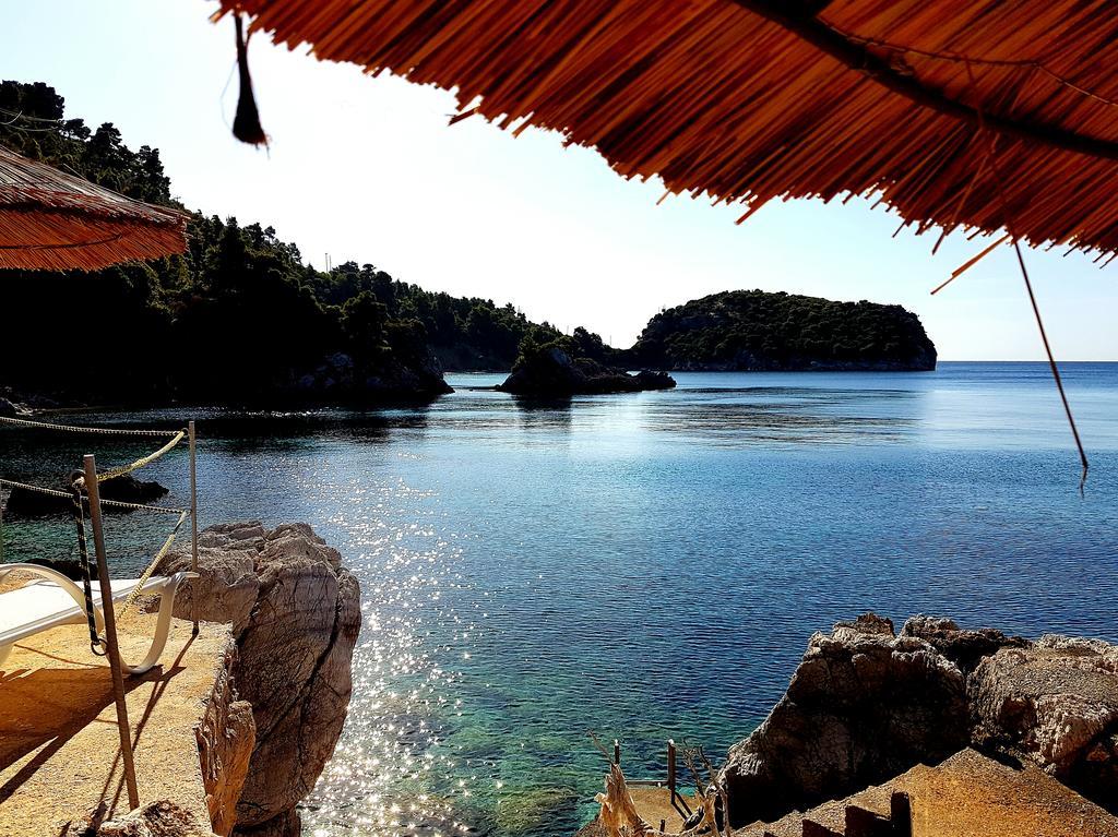Mando Beachfront Стафилос Экстерьер фото