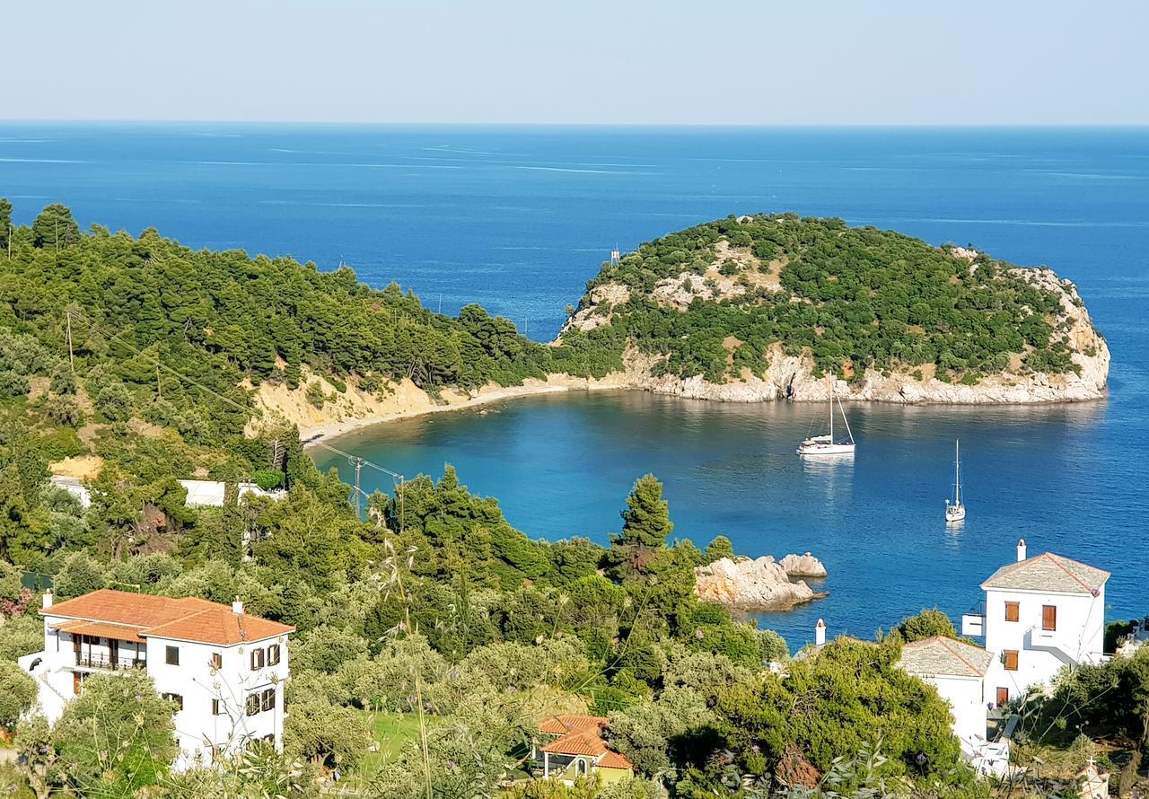 Mando Beachfront Стафилос Экстерьер фото